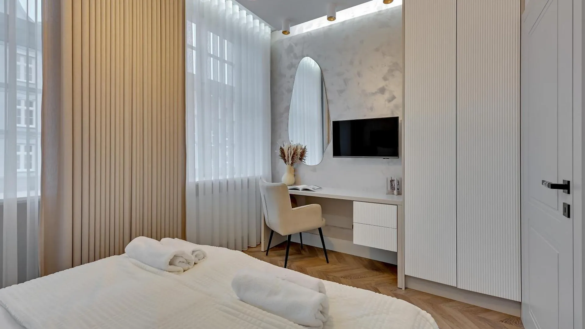 Old Town Szeroka Suites By Downtown Apartments 그단스크